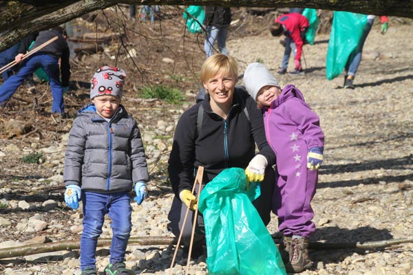 Seeuferreinigung_2019-03-30_061-IMG_1723.jpg